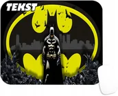 Podkładki pod mysz - PODKŁADKA POD MYSZKĘ Z BATMAN BOHATER AVENGERS PREZENT -TEKST -20X24 - miniaturka - grafika 1