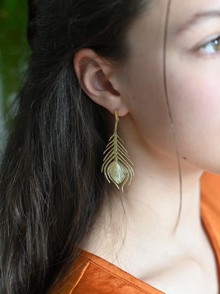 Pawie pióra duże pozłocone - kolczyki srebrne