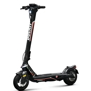 DUCATI Hulajnoga elektryczna DUCATI Pro III Czarny - Hulajnogi elektryczne - miniaturka - grafika 1