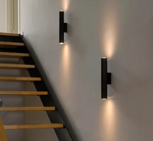 Czarny, pionowy kinkiet rurowy Vico Long świecący w górę i w dół - Lampy ścienne - miniaturka - grafika 1