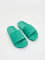 Buty dla dziewczynek - Reserved - Gumowe klapki z napisem - zielony - miniaturka - grafika 1