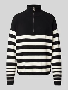 Sweter z dzianiny ze stójką model ‘Mmorla’ - Swetry damskie - miniaturka - grafika 1