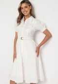 Sukienki - Biała Sukienka z Koronką i Ozdobnym Paskiem oraz Kołnierzykiem Gavridia - miniaturka - grafika 1