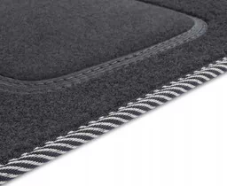 Dywaniki welurowe Standard do Mercedes-Benz Klasa B W247 od 2018 - Czarno-biała lamówka materiałowa - Dywaniki samochodowe - miniaturka - grafika 1
