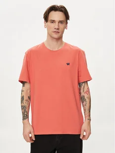 Wrangler T-Shirt Sign Off 112350437 Czerwony Regular Fit - Koszulki męskie - miniaturka - grafika 1