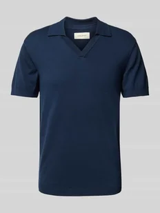 T-shirt z dekoltem w serek model ‘ALLI’ - Koszulki męskie - miniaturka - grafika 1
