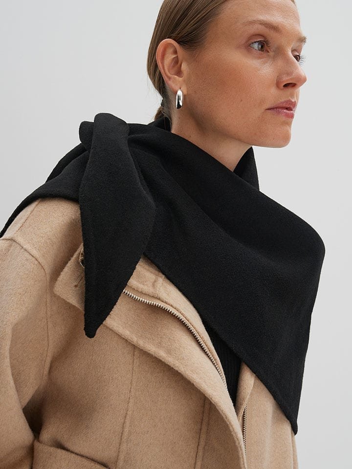 Someday Szal w kolorze czarnym