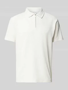 Koszulki męskie - Koszulka polo o kroju relaxed fit z efektem prążkowania - grafika 1