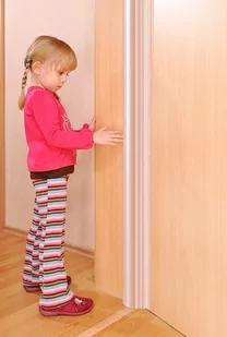 Reer Listwa zabezpieczająca drzwi - 120cm 7120 - Zabezpieczenia dla dzieci - miniaturka - grafika 1