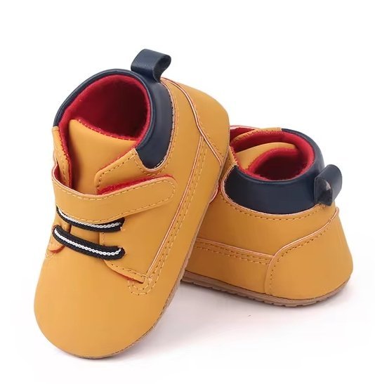 BUTY DZIECIĘCE NA RZEPY ŻÓŁTE ZA KOSTKĘ CHŁOPIĘCE 18 Ż5P