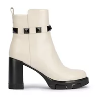 Półbuty męskie - Damskie botki skórzane z ozdobnymi ćwiekami - miniaturka - grafika 1