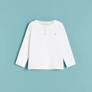 Koszulki dla chłopców - Reserved Reserved - Melanżowy longsleeve z kieszonką - Biały - grafika 1
