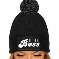 Czapki damskie - CZAPKA POMPON Bawełniana ZIMOWA CZARNA Motywacyjne BE THE BOSS Wzory - miniaturka - grafika 1