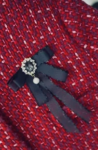 Żakiet z wełny Chanelka - Marynarki i żakiety damskie Żakiet z wełny Chanelka - Marynarki i żakiety damskie - miniaturka - grafika 1