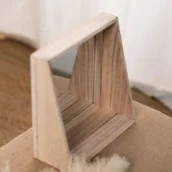 Lusterka do makijażu - Lusterko kosmetyczne w drewnianej oprawie, 32 x 26 cm - miniaturka - grafika 1