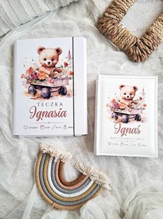 Zestaw MISIU W WÓZKU teczka i album, prezent na chrzest, roczek, narodziny - Pamiątka Chrztu Świętego - miniaturka - grafika 1