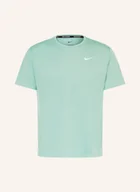 Koszulki sportowe damskie - Nike Koszulka Do Biegania Miler grau - miniaturka - grafika 1