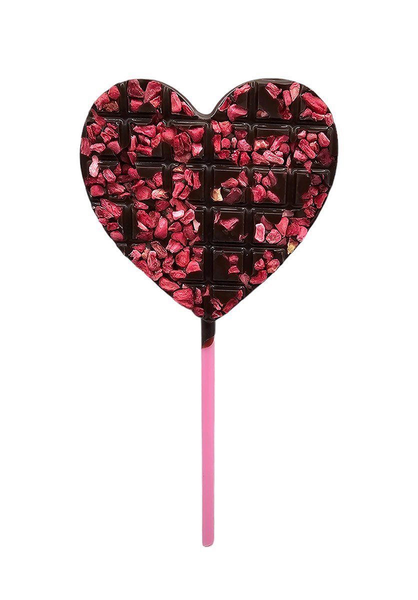 Lizak serce z gorzkiej czekolady z malinami