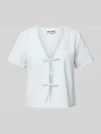 Bluzki damskie - Bluzka z wiązaniem i dekoltem w serek - miniaturka - grafika 1