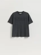 Koszulki i topy damskie - Reserved - T-shirt oversize z nadrukiem - ciemnoszary - miniaturka - grafika 1