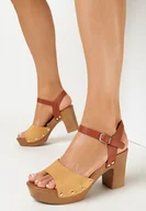 Sandały damskie - Brązowe Sandały na Słypku ze Sprzączką i Ozdobnymi Nitami Isara - miniaturka - grafika 1