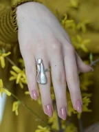 Pierścionki - Pierścionek srebrny - Satynowy kot - miniaturka - grafika 1