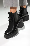 Botki damskie - Czarne botki skórzane lakierowane damskie na szerokim klocku z kokardą i kryształkami gumy po bokach Casu BC24X10-B-41 - miniaturka - grafika 1