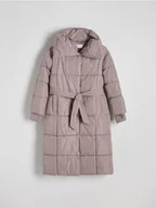 Płaszcze damskie - Reserved - Długi pikowany płaszcz - jasnoszary - miniaturka - grafika 1