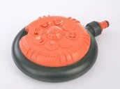 Węże ogrodowe i zraszacze - Wielofunkcyjny Zraszacz Ogrodowy 8 Funkcji - miniaturka - grafika 1