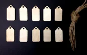Cenówki - Drewniane 45 mm mini zawieszki na prezenty/metki cenowe opakowanie 10 kształtów - miniaturka - grafika 1