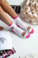 Skarpetki damskie - Skarpetki damskie białe na Dzień Mamy z komiksowym napisem Super Mama Milena - miniaturka - grafika 1