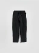 Spodnie i spodenki dla chłopców - Reserved - Spodnie z bawełną - czarny - miniaturka - grafika 1