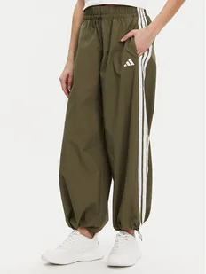 adidas Spodnie dresowe Essentials 3-Stripes JE1308 Zielony Loose Fit - Spodnie sportowe damskie - miniaturka - grafika 1