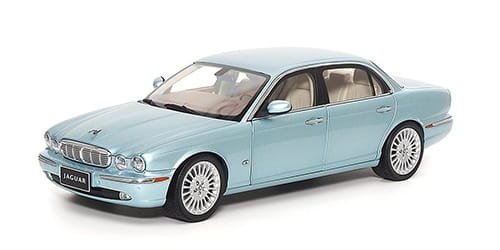 Jaguar Xj6 (X350) Seafrost Blue , 1:18 Almost Real Alm810503