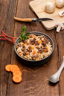 DANIE (556) WOŁOWINA Z RYŻEM I GRZYBAMI 125G - Szybkie dania obiadowe - miniaturka - grafika 1