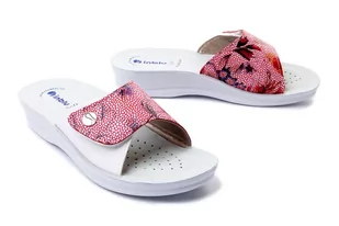 INBLU VR-55 032 czerwony , klapki damskie - Inblu - Klapki i japonki damskie - miniaturka - grafika 1