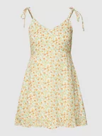 Sukienki - Sukienka mini z kwiatowym wzorem na całej powierzchni model ‘HEART BREAKER’ - miniaturka - grafika 1