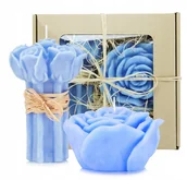 Świece - Zestaw prezentowy upominek dwie świece bukiet róż i płatek róży niebieskie - miniaturka - grafika 1