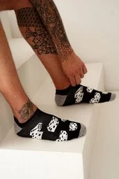 Skarpetki męskie stopki czarne z motywem kostek do gry Milena - Skarpetki męskie - miniaturka - grafika 1