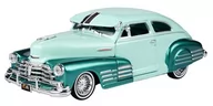 Kolekcjonerskie modele pojazdów - Chevy Aerosedan Fleetline '48 1:24 Motormax 79027 - miniaturka - grafika 1