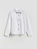 Bluzki dla dziewczynek - Reserved - Koszula z ozdobnym haftem - biały - miniaturka - grafika 1