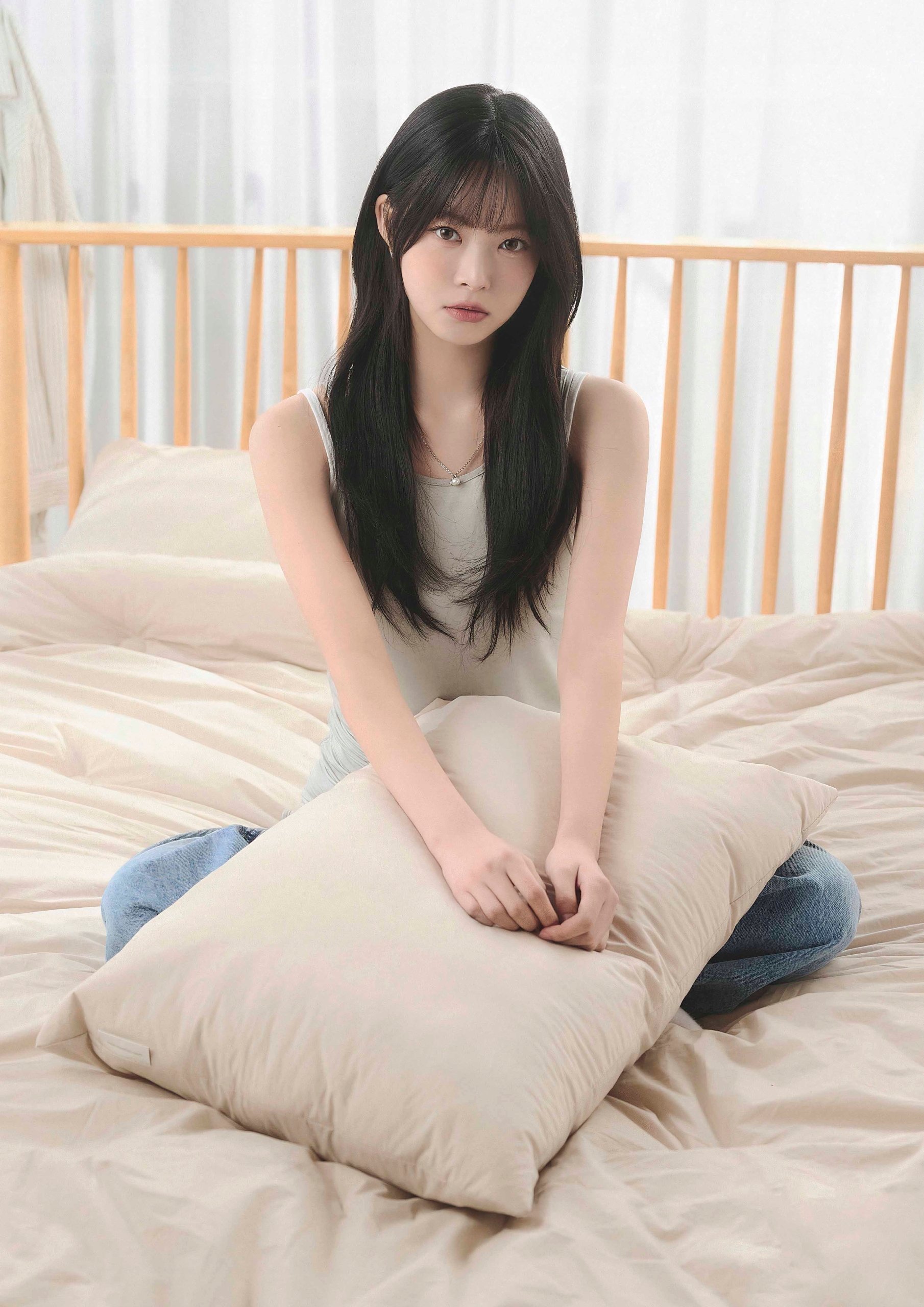 Plakat A2 Le Sserafim K-Pop Kpop Korea Muzyka Hong Eun-chae