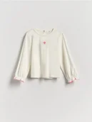 Bluzki dla niemowląt - Reserved - Bawełniana koszulka z haftem - złamana biel - miniaturka - grafika 1