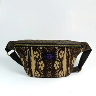 Nerka brązowo - beżowa z grubszej tkaniny ludowej - większa - Nerki Nerka brązowo - beżowa z grubszej tkaniny ludowej - większa - Nerki - miniaturka - grafika 1