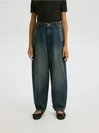 Spodnie i spodenki dla dziewczynek - Reserved - Jeansy Skater - granatowy - miniaturka - grafika 1