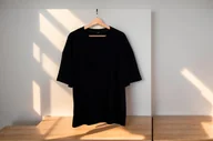 Koszule damskie - Czarna Unisex Oversize T-Shirt Basic - miniaturka - grafika 1