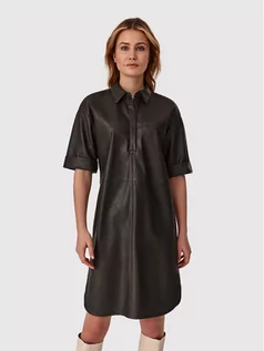 Sukienki - Sukienka z imitacji skóry Lendi T2205.414 Zielony Oversize - Tatuum - grafika 1