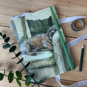 Notesy i bloczki - Notatnik z gumką A5 LCN24 Pies Walter - Alex Clark - miniaturka - grafika 1