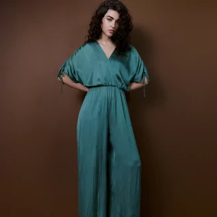 Sukienki - Reserved Satynowy kombinezon - Zielony - grafika 1