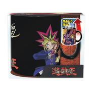 Kubki - Duży Kubek Zmieniający Kolor Yu-Gi-Oh! - Yugi Vs Kaïba (460 Ml) - miniaturka - grafika 1